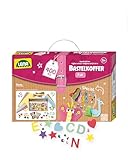 Lena 42714 Bastelkoffer Teile, Material zum Basteln mit Buntem Papier, Moosgummi, Pfeifenreiniger, Strasssteine, Wackelaugen, Pompons, Knöpfe und mehr, für Kinder ab 5 Jahre, 400er Pink & Lila