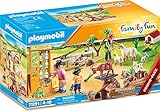 PLAYMOBIL Family Fun 71191 Erlebnis-Streichelzoo mit Spielzeugtieren, Spielzeug für Kinder ab 4 Jahren