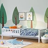 Bellabino Vils Kinderbett 90x200 cm – Kleinkindbett mit Rausfallschutz & Lattenrost – Montessori Kinder Bett aus Kiefer Massivholz – in Weiß für Jungen & Mädchen